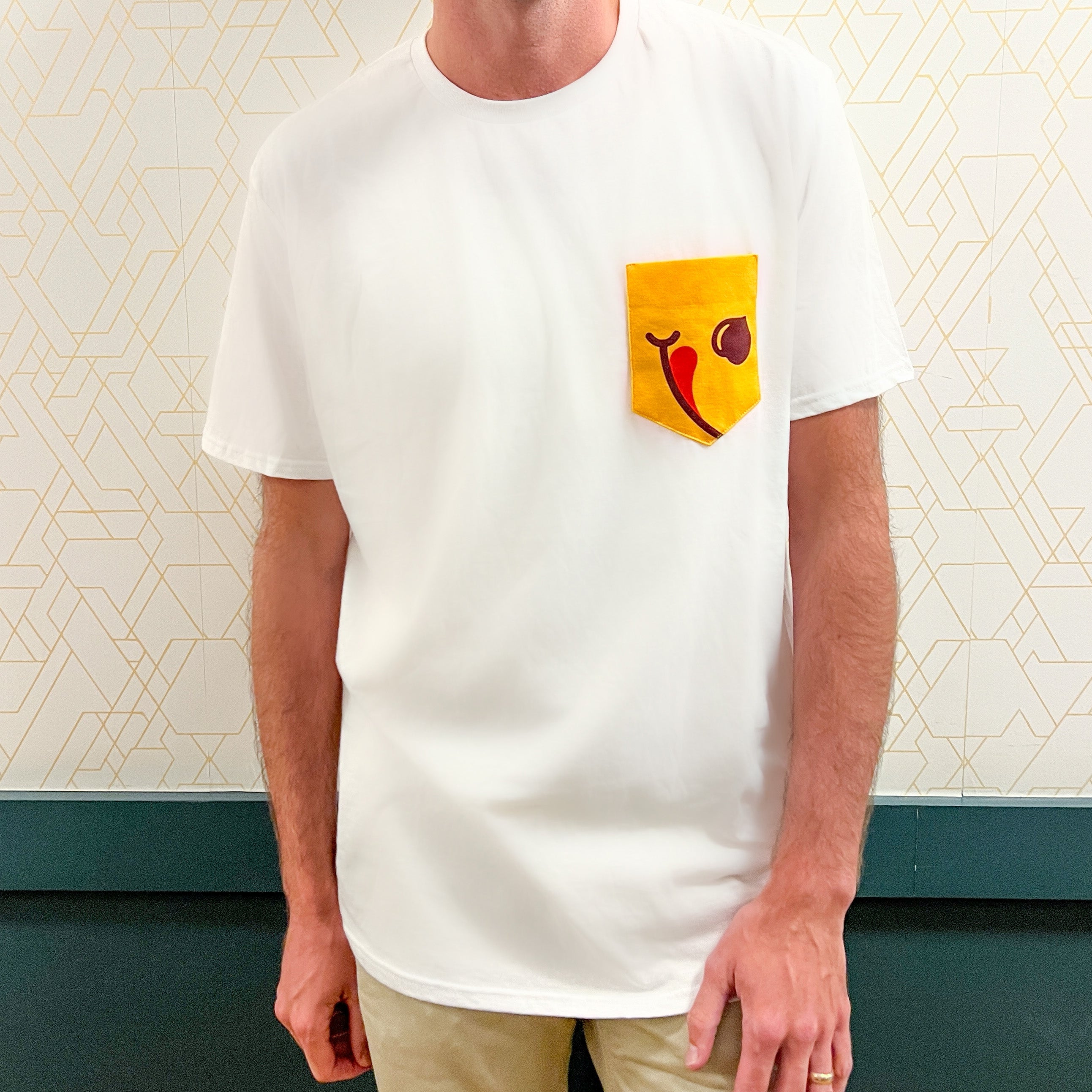 hippeas pocket tee - Apparel & Accessories | HIPPEAS